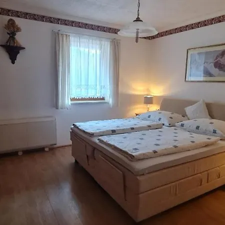 Zirknitzer Gasthof Großkirchheim